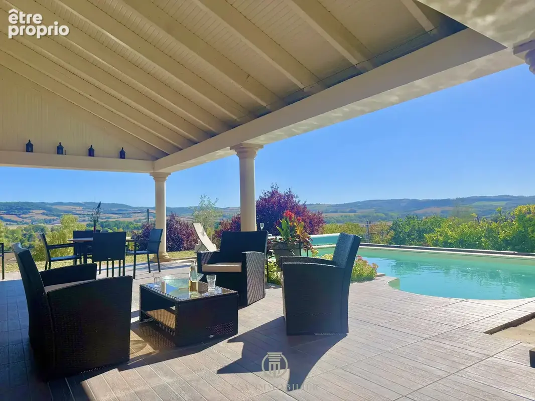 Villa style Île-de-France avec vue - 4 chambres - piscine - garage - photo 20