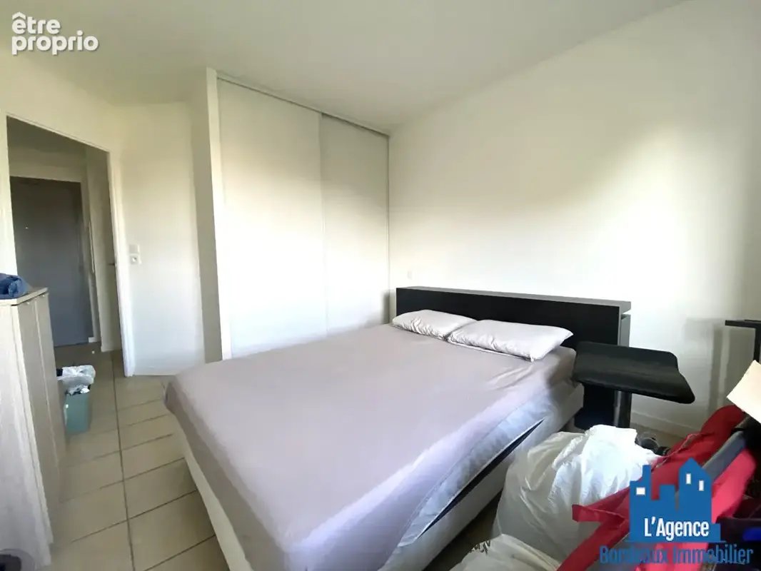 Bègles - appartement type 2 de 38 m²  avec une loggia de 3,5 m² + place de parking en sous-sol. benoît trement - o6 51 26 22 32. - photo 6