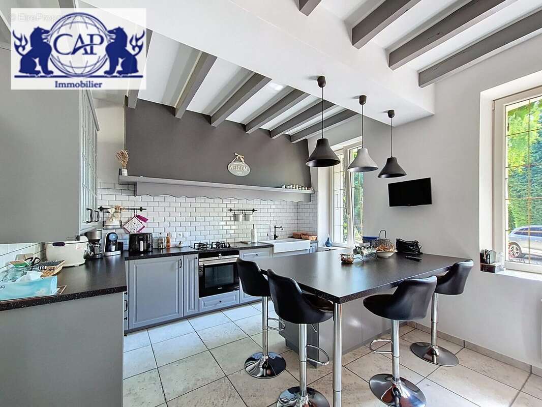 Maison 195 m² à Perceneige  - photo 2