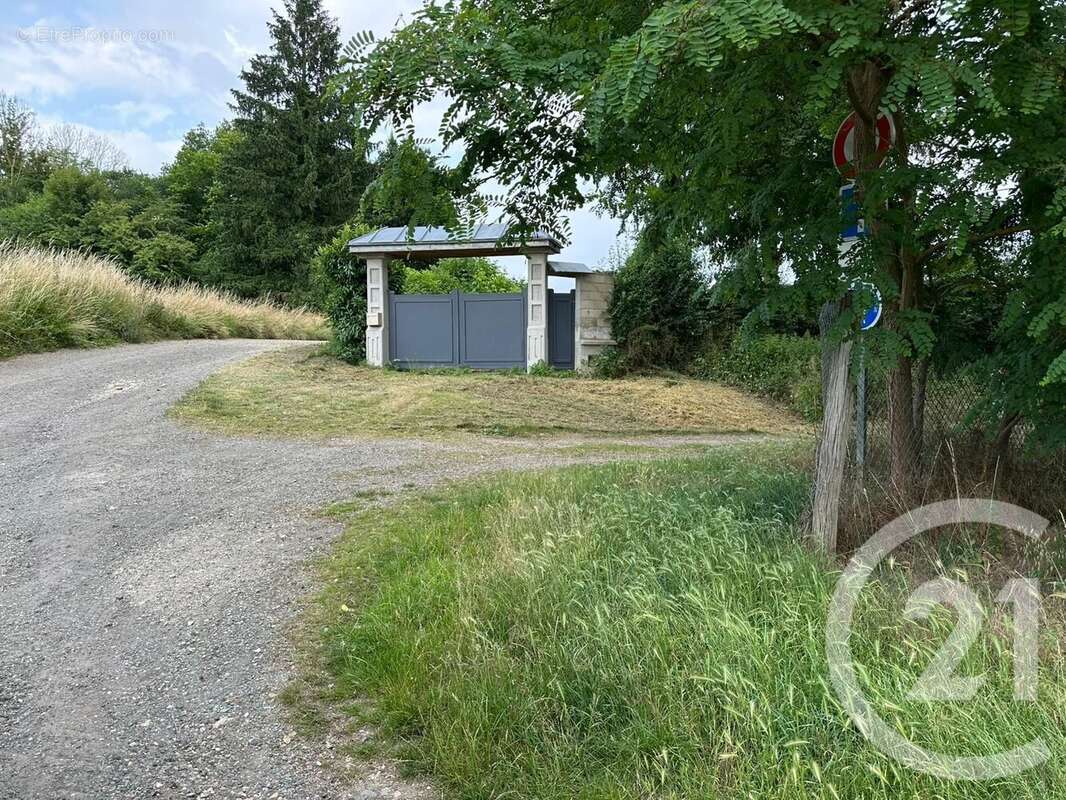 Terrain à SAINT-MARD