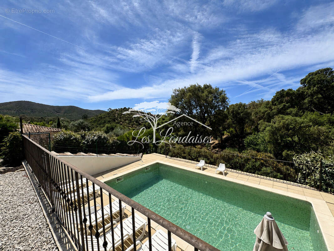 Maison à LA LONDE-LES-MAURES