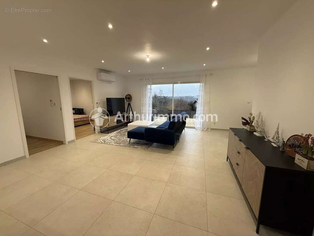 Maison à SAINT-ASTIER