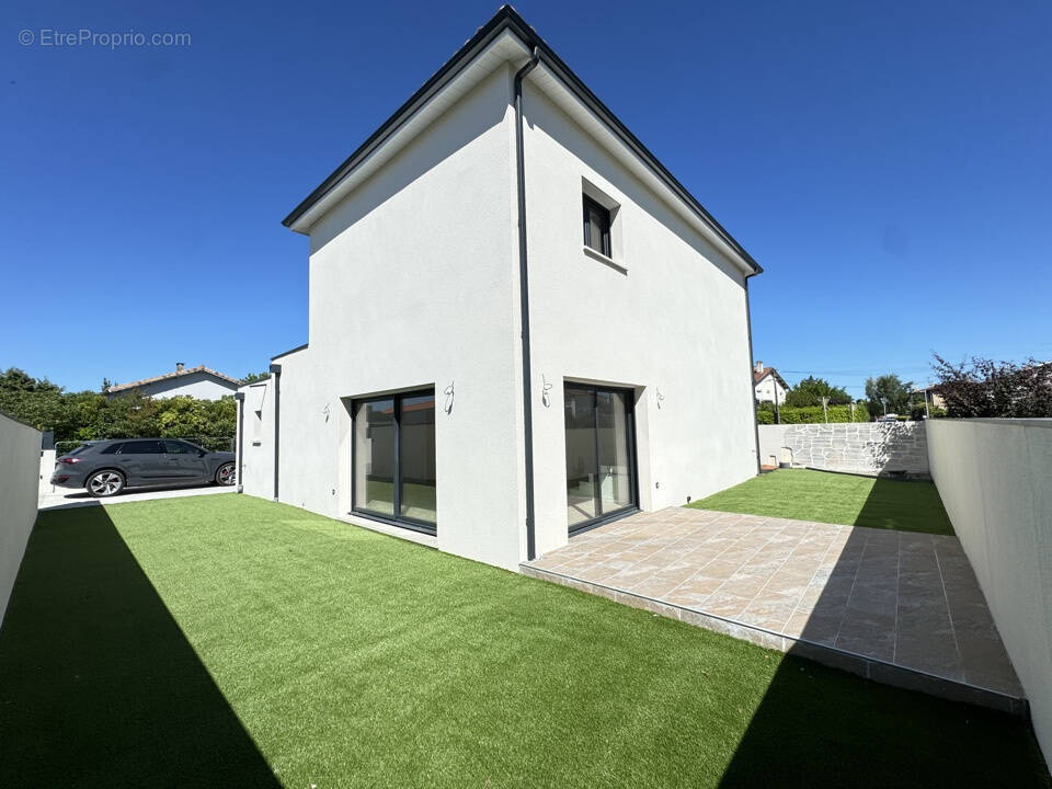 Maison à VILLENEUVE-TOLOSANE