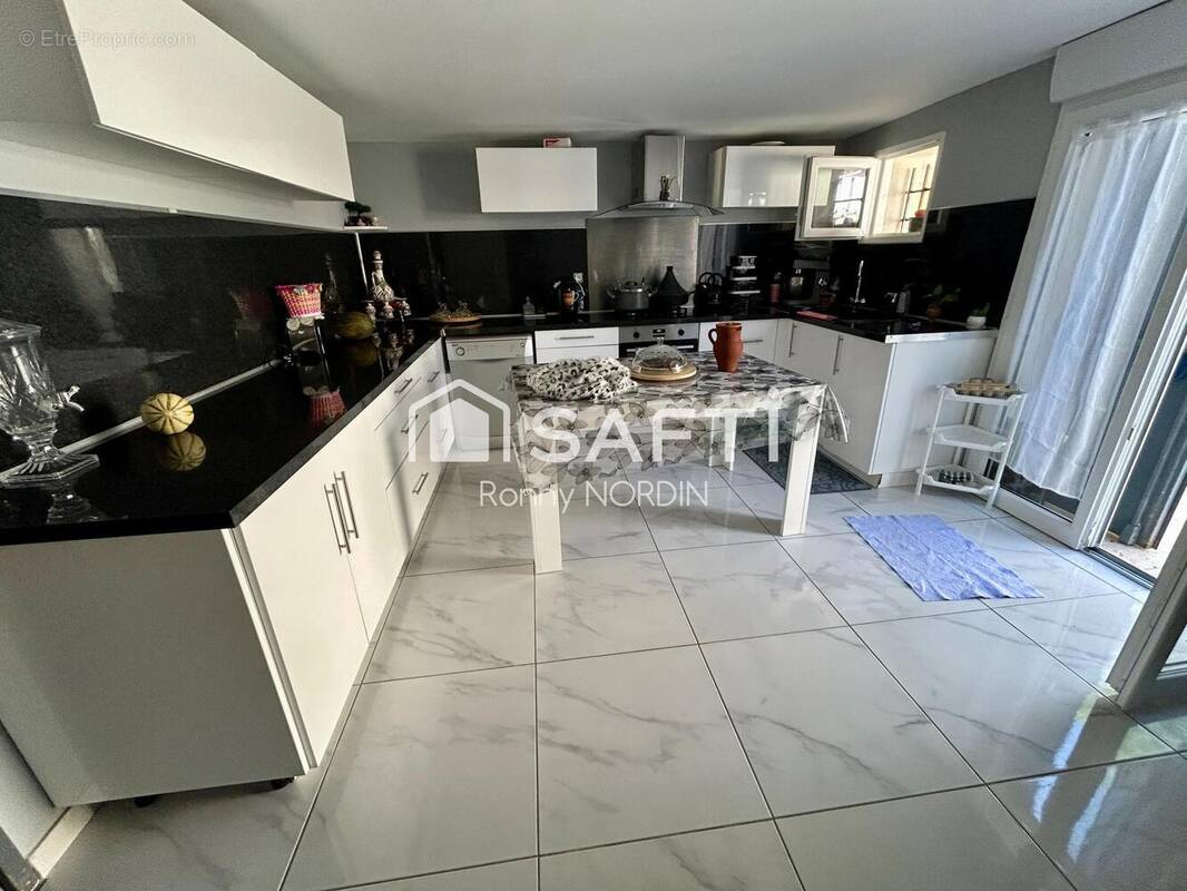 Photo 1 - Maison à CASTILLON-LA-BATAILLE