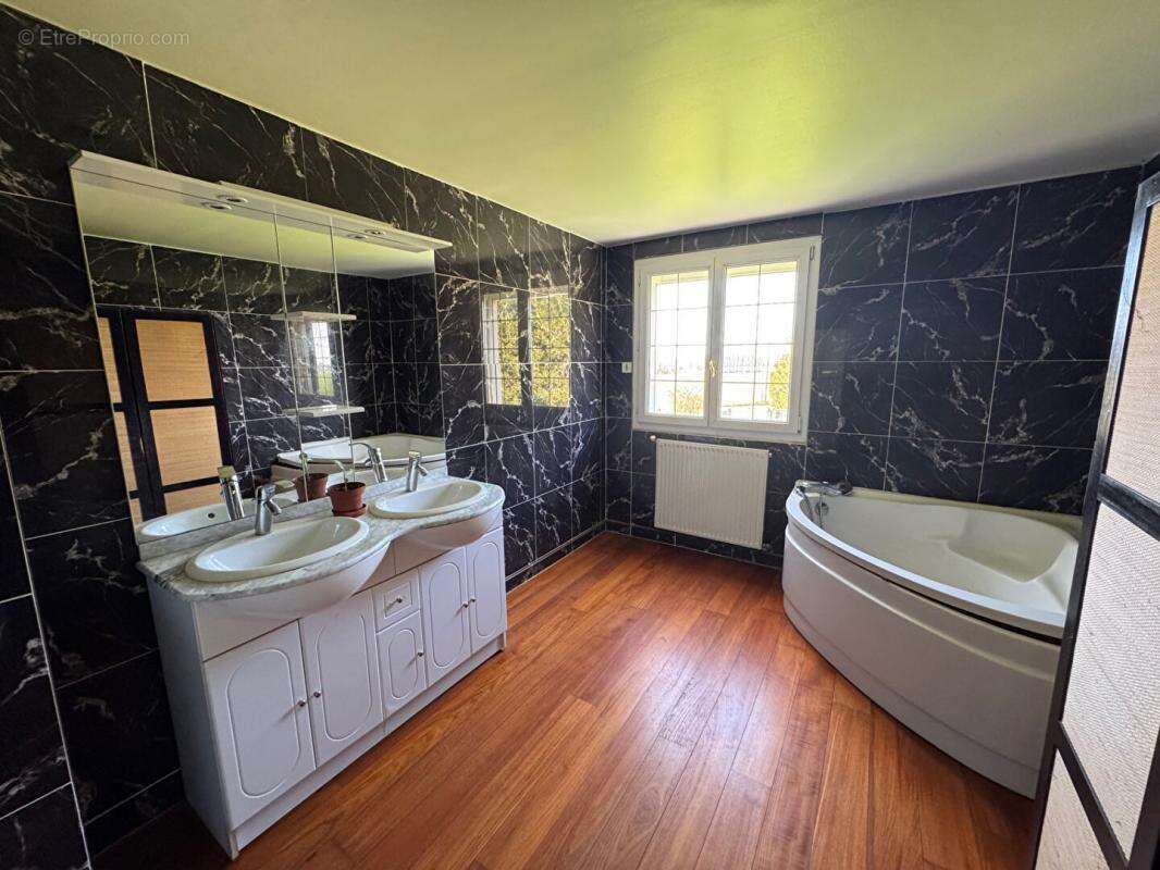 Maison à GODERVILLE