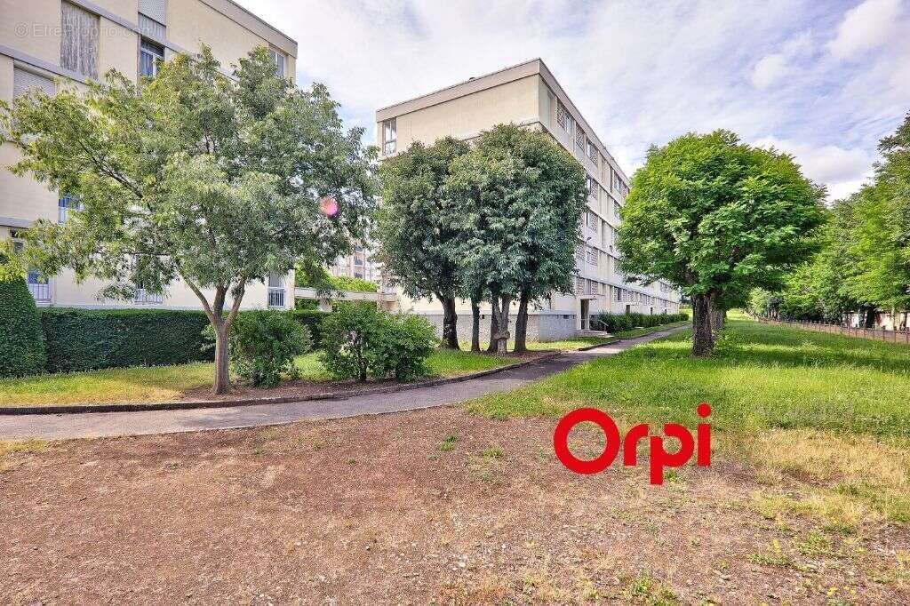 Appartement à VENISSIEUX