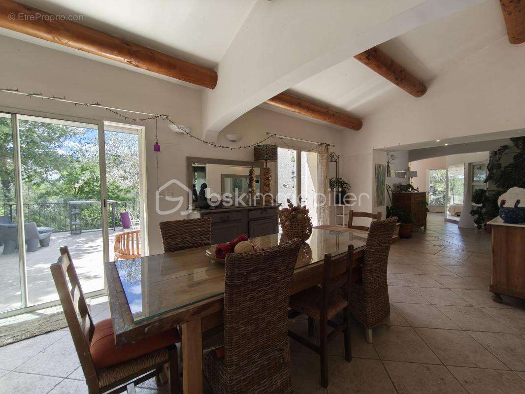 Maison à PIERREVERT