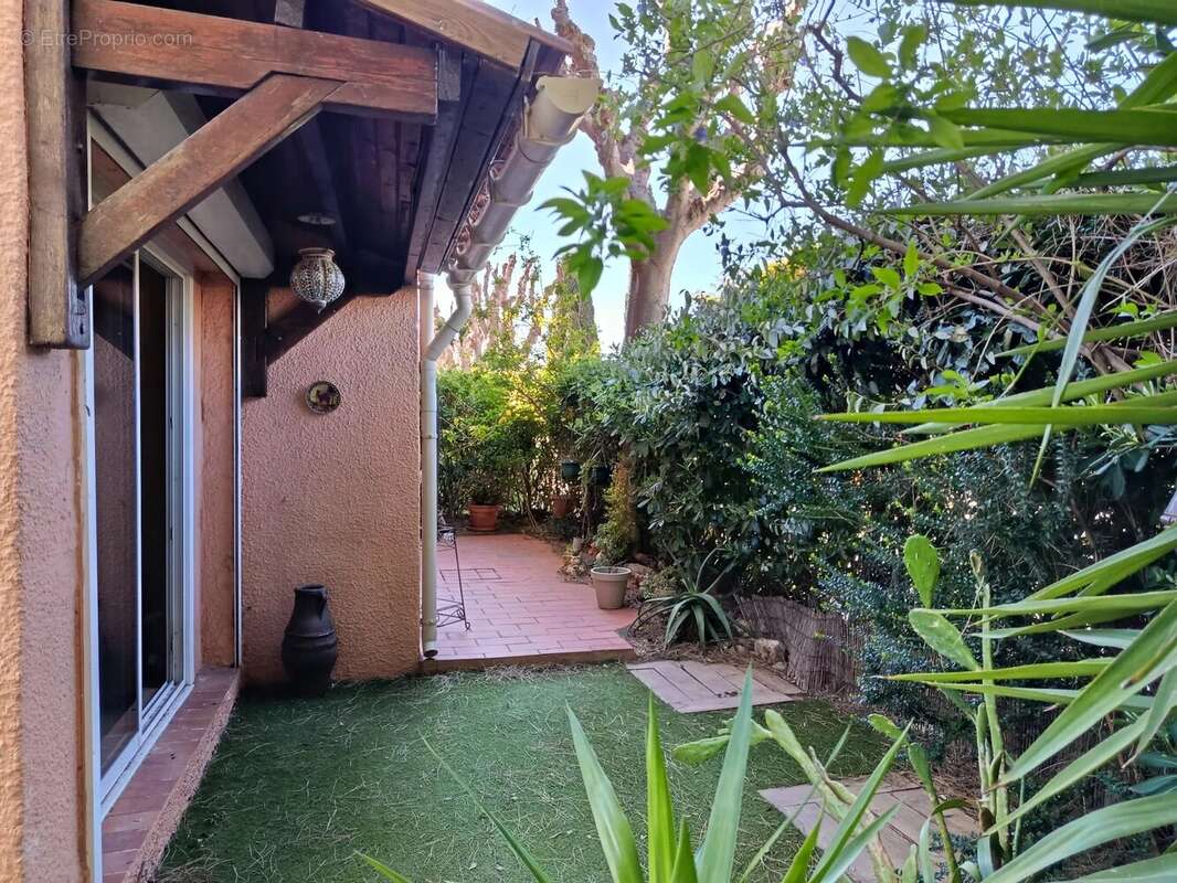 Appartement à LA LONDE-LES-MAURES