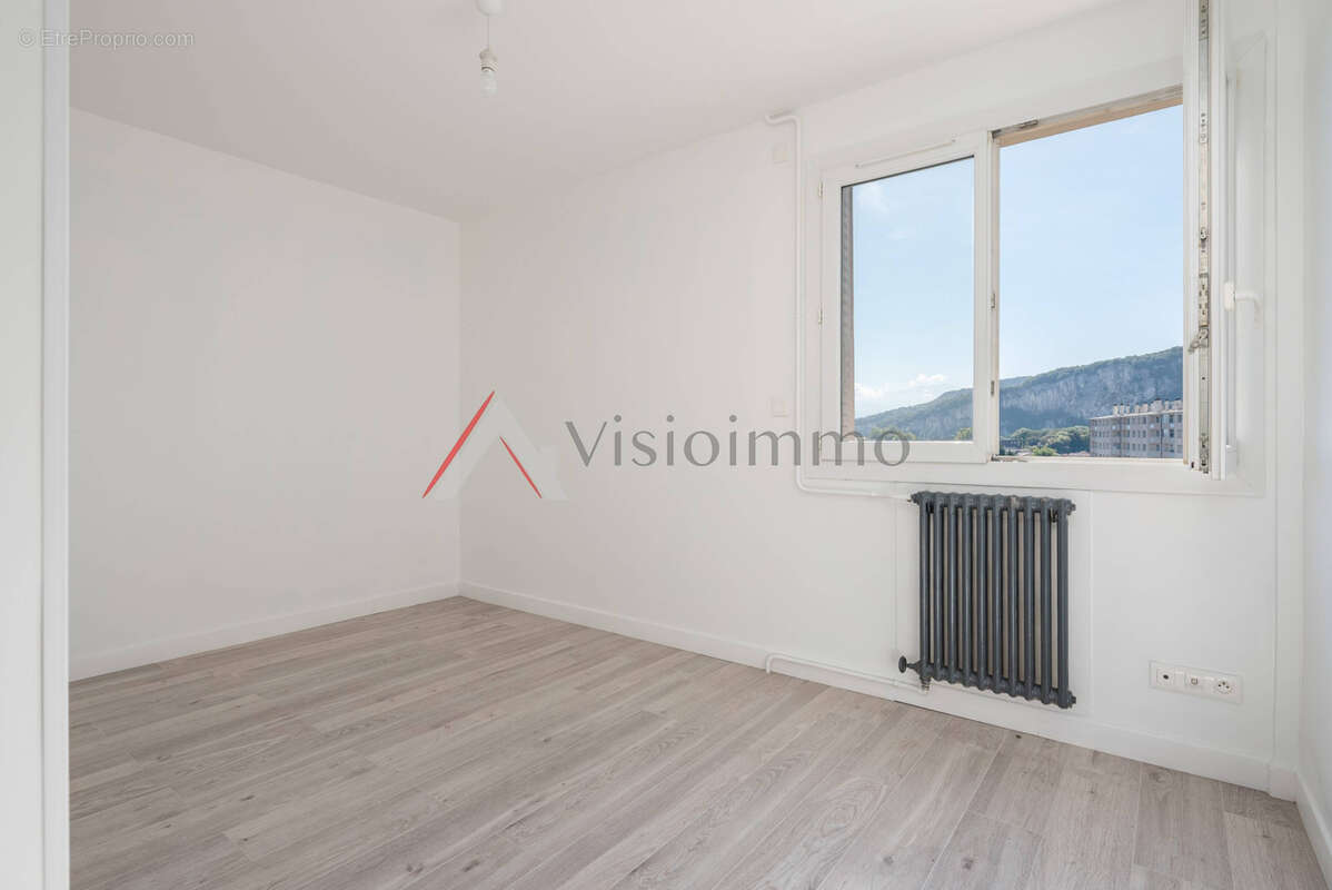 Appartement à SASSENAGE