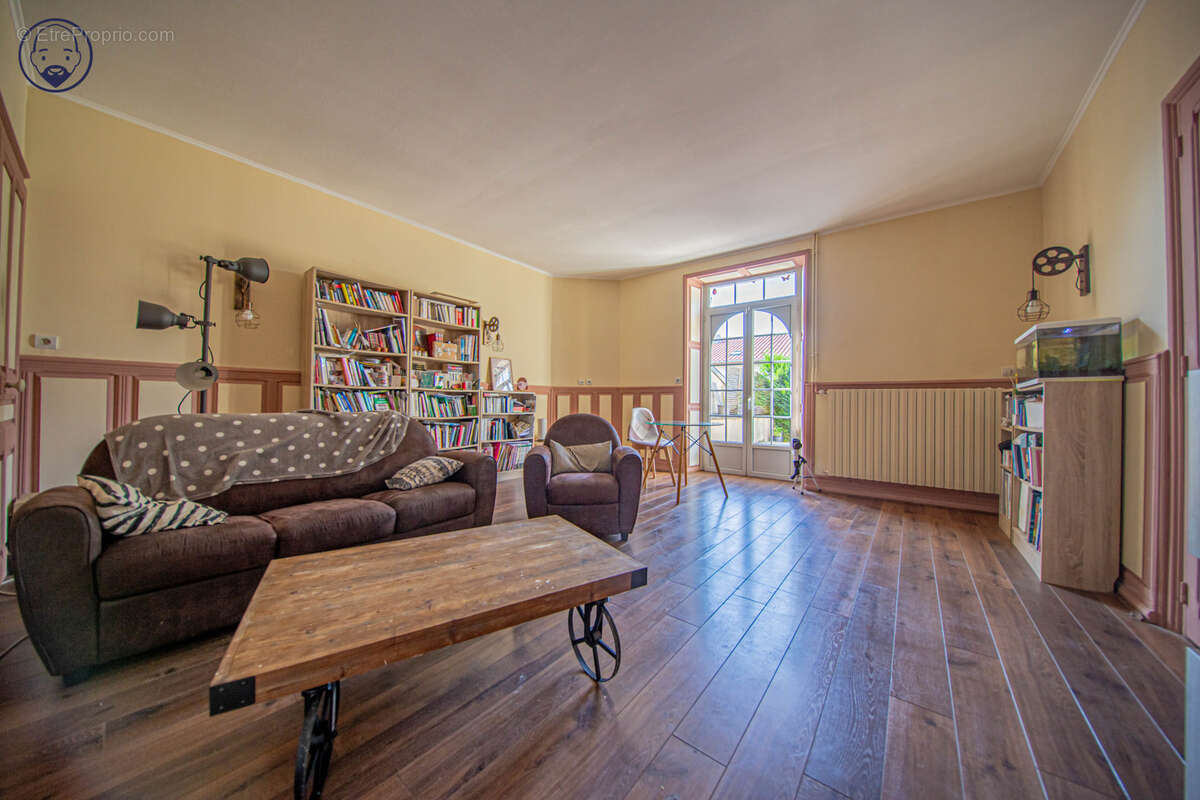 Maison de maître aux volumes généreux idéalement située sur l'axe Saint-Mihiel/Verdun - photo 13