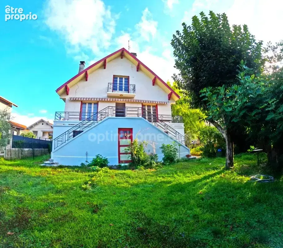 Maison à SAINT-MARTIN-D'HERES