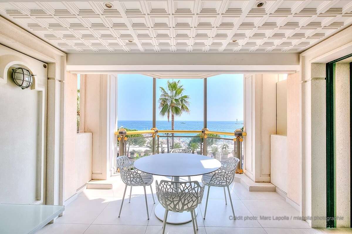 Appartement à CANNES