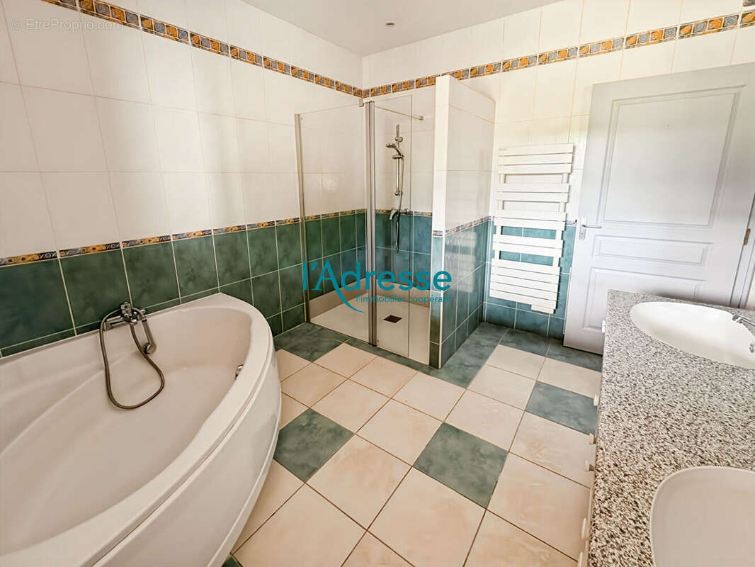 Charmante Maison avec 8 chambres - photo 6