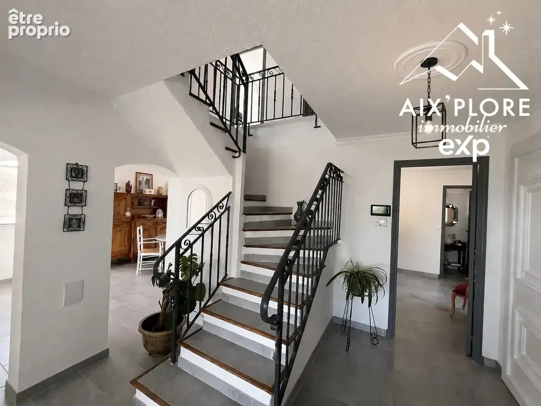 Maison 8 pièces 228 m² à vendre à Virieu-Le-Petit (01260) - photo 6