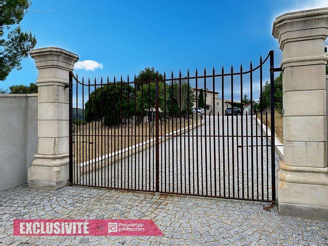 Maison à PLAN-D&#039;AUPS-SAINTE-BAUME