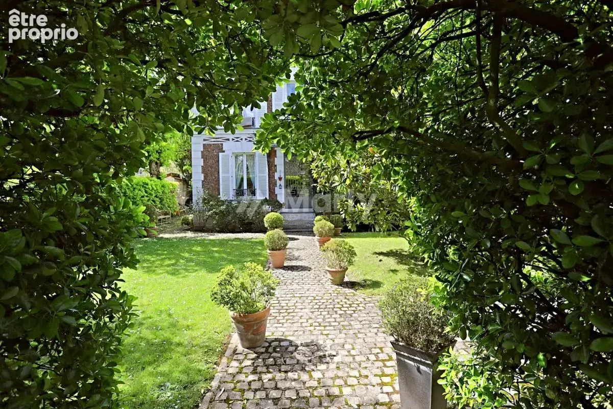 Meulière Mansart de charme avec jardin paysager sans vis-à-vis - photo 2