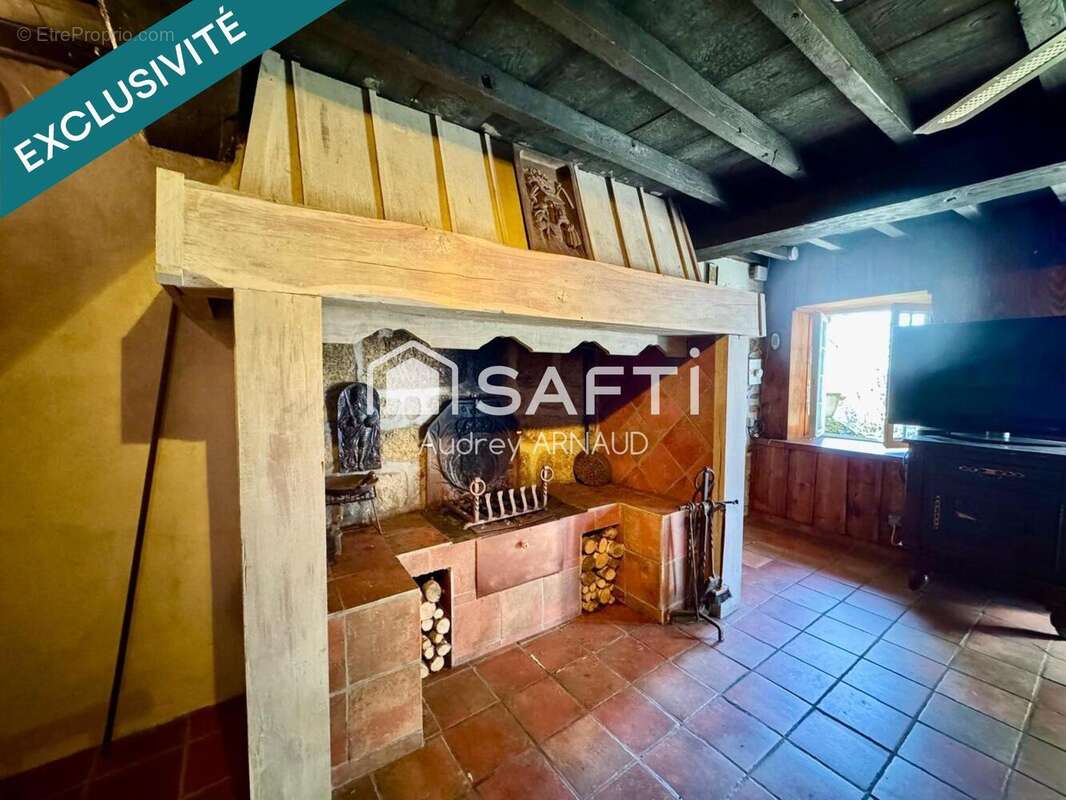 Maison 155 m² à Charensat  - photo 7