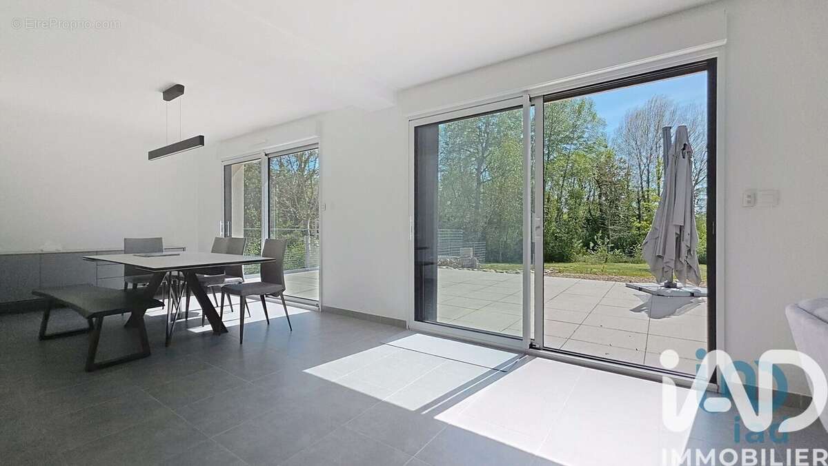 Photo 6 - Maison à FONTAINE-LES-GRES