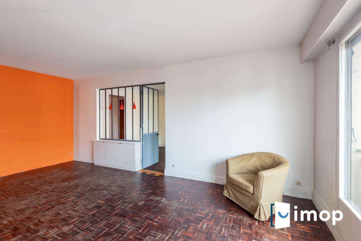 Appartement à PARIS-15E
