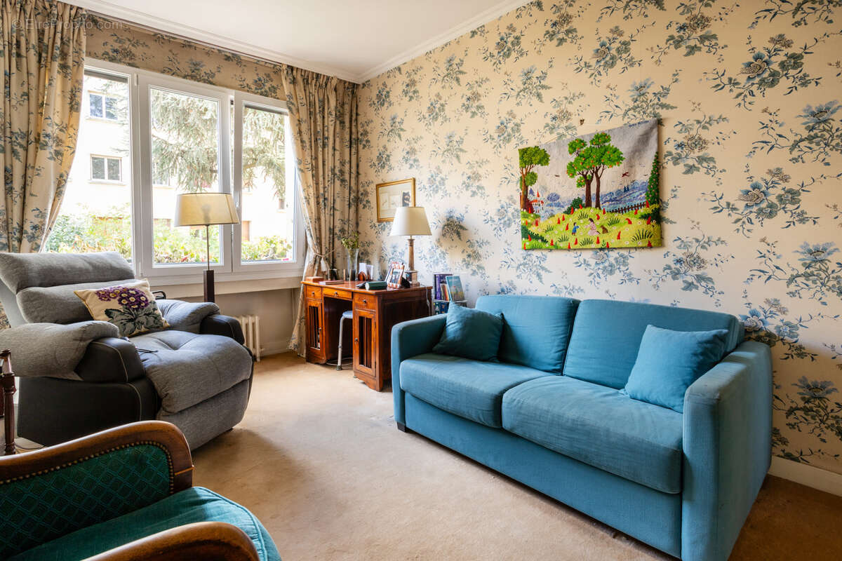 Appartement à NEUILLY-SUR-SEINE