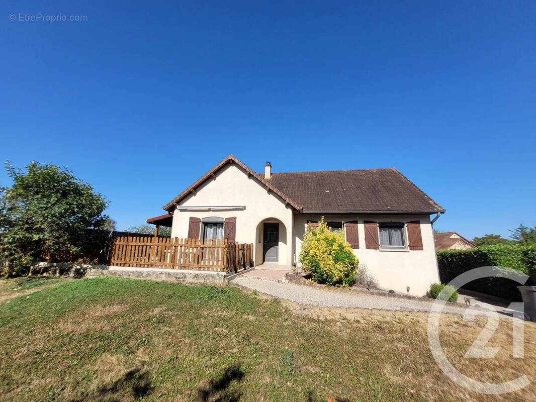 Maison à MONTPONT-EN-BRESSE