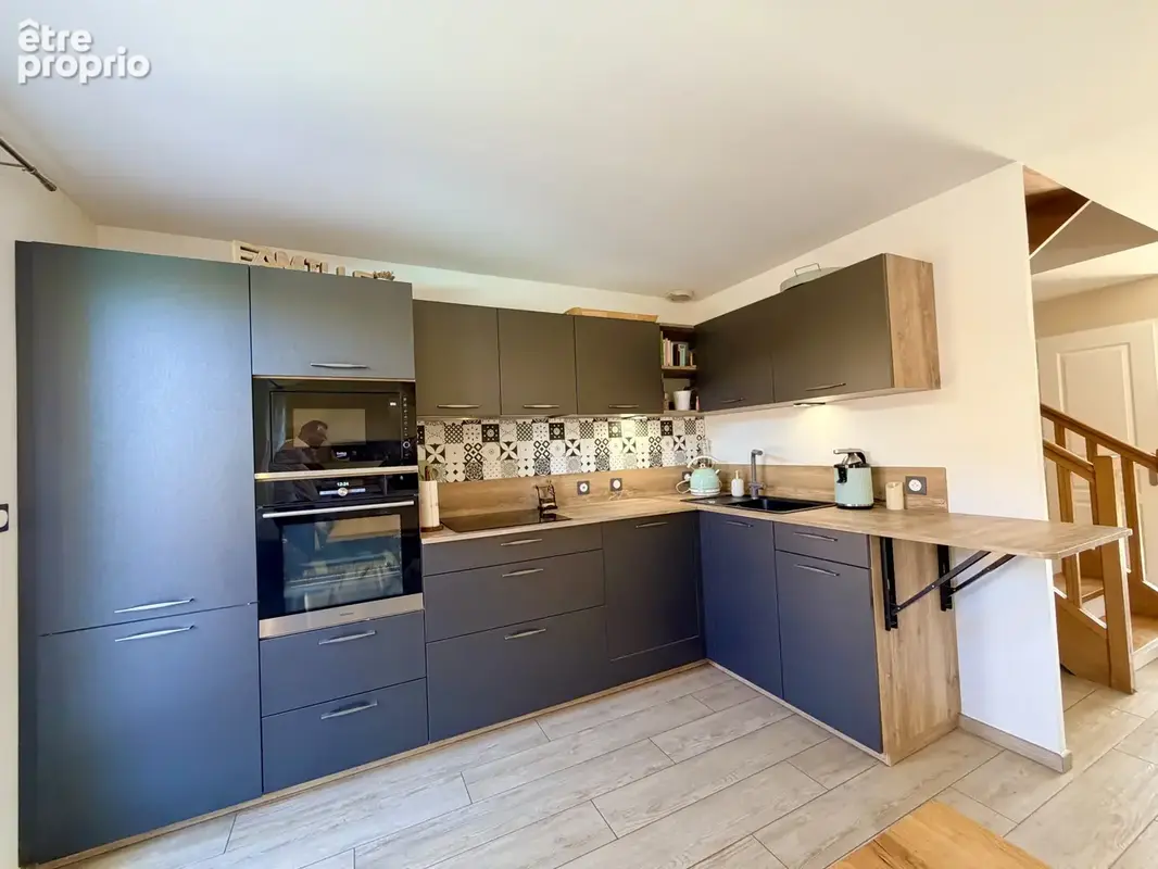DARDILLY   MAISON FAMILIALE  95 m2 + Garage - terrain 625 m2. - photo 9