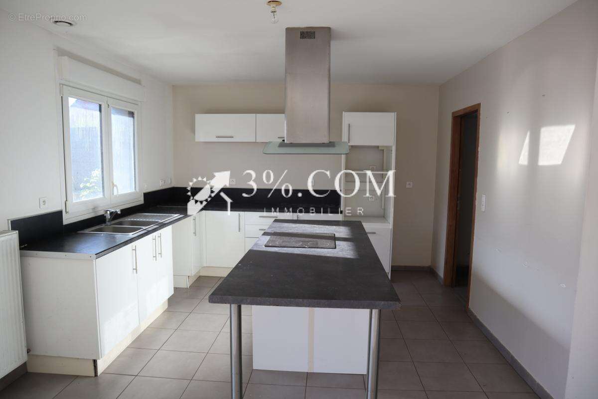 Maison à GONDECOURT