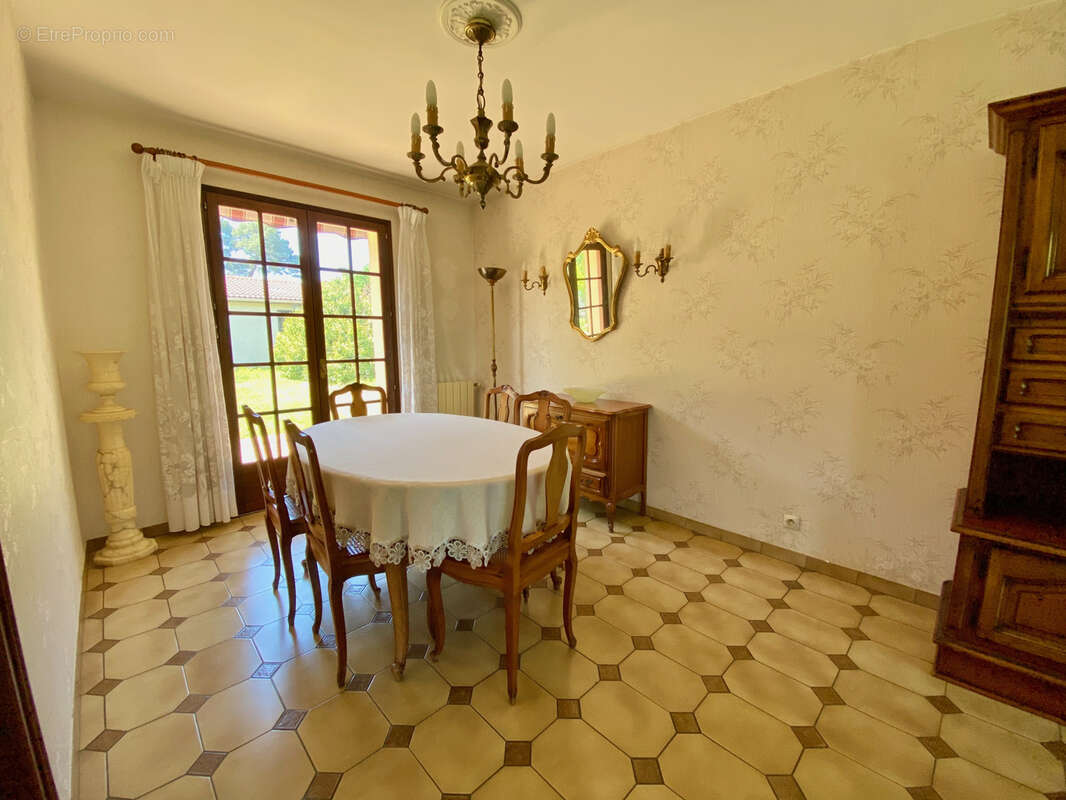 Maison à VILLENAVE-D&#039;ORNON