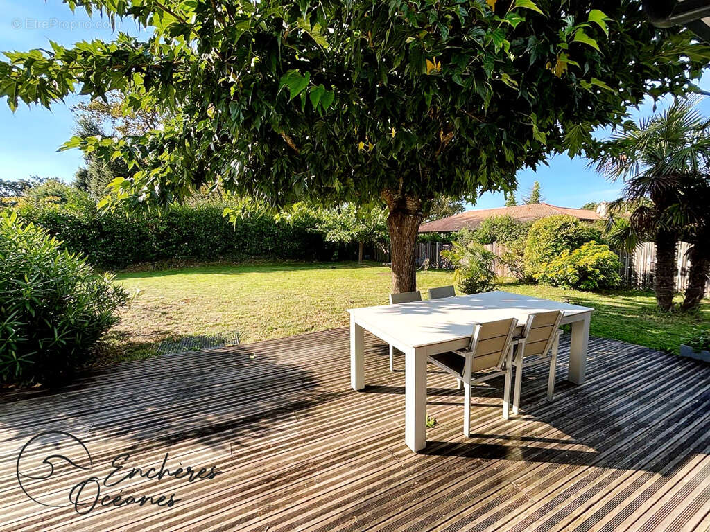 Maison à MOLIETS-ET-MAA