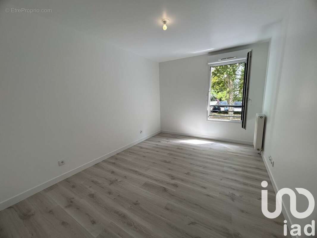 Photo 8 - Appartement à SAINT-OUEN-L&#039;AUMONE