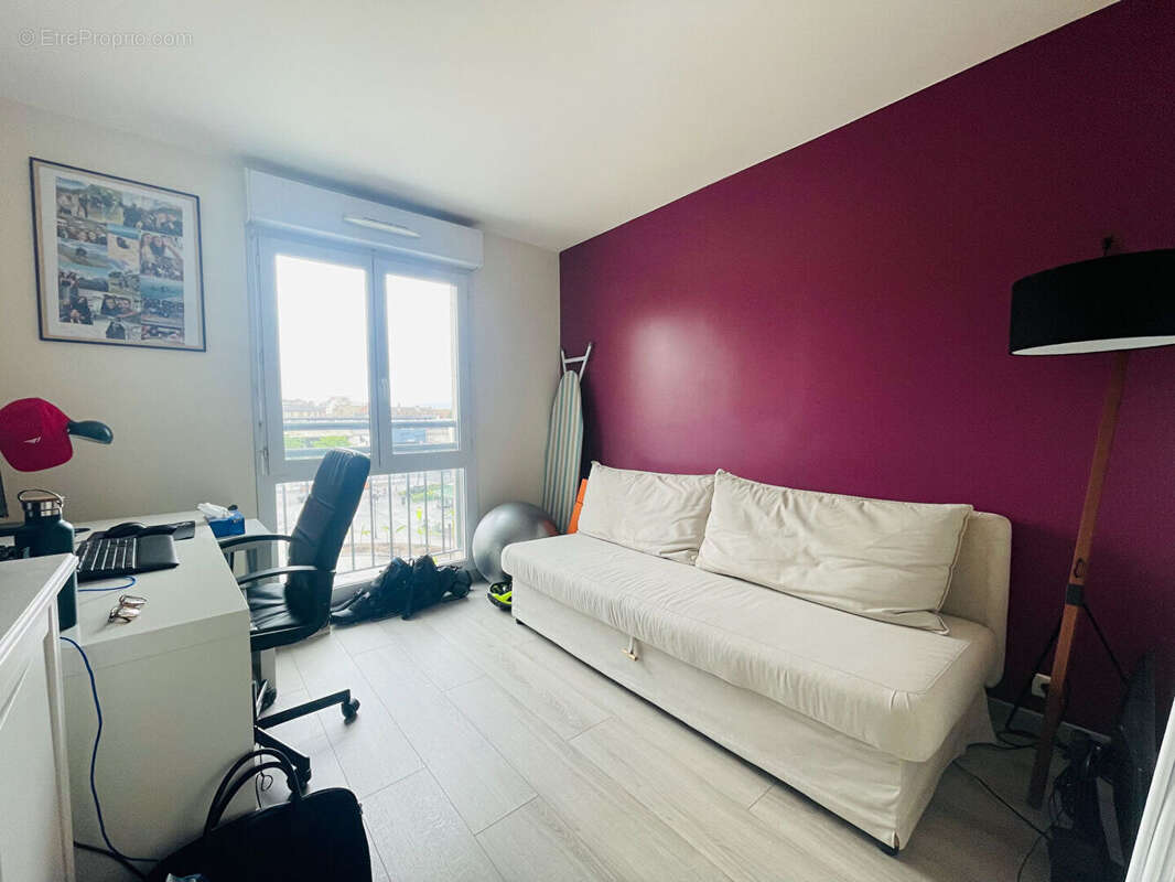Appartement à SARTROUVILLE
