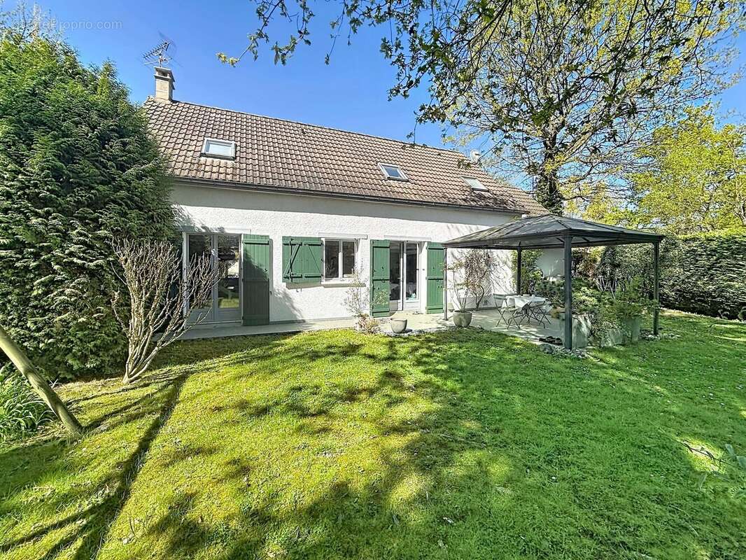 Maison à LE PLESSIS-TREVISE