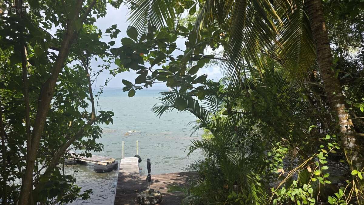 Maison à LES TROIS-ILETS