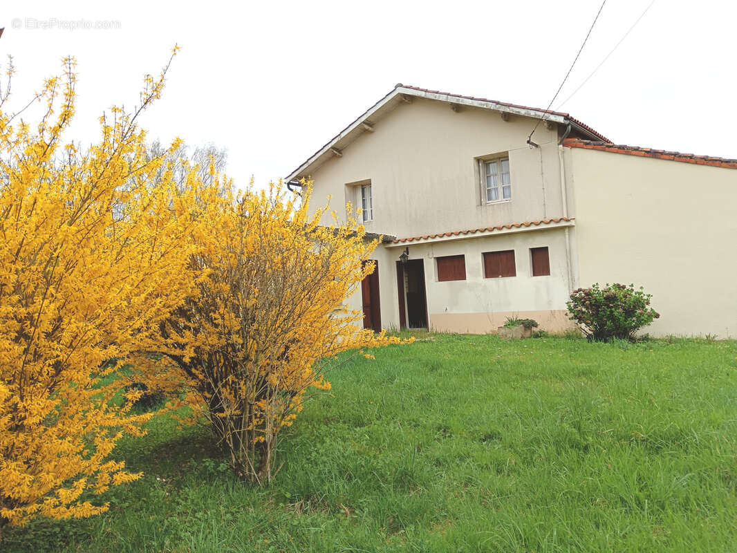 Maison à CEAUX-EN-COUHE