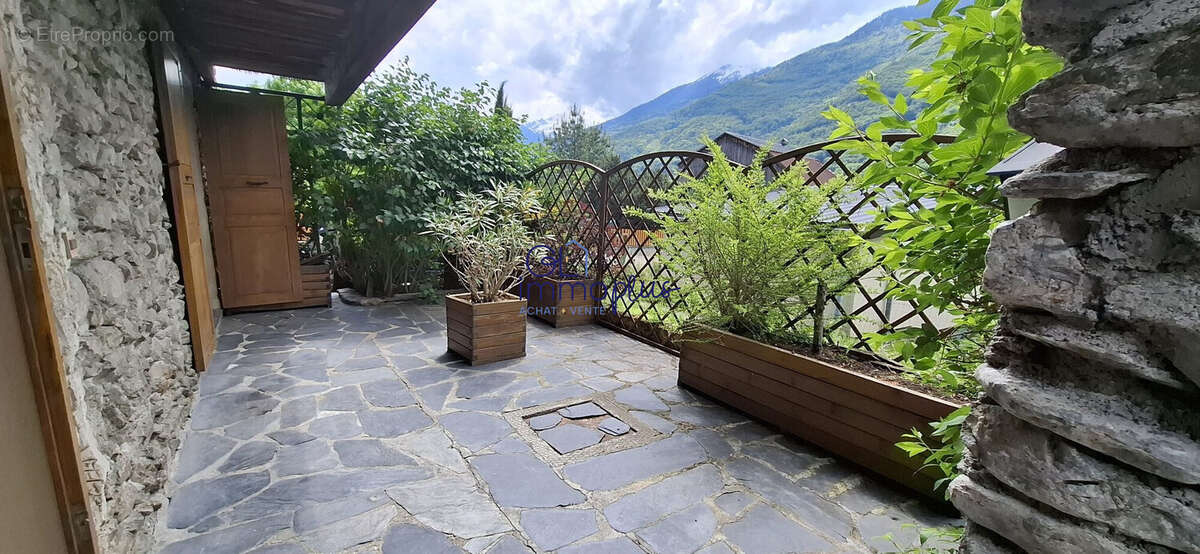Appartement à TOURS-EN-SAVOIE