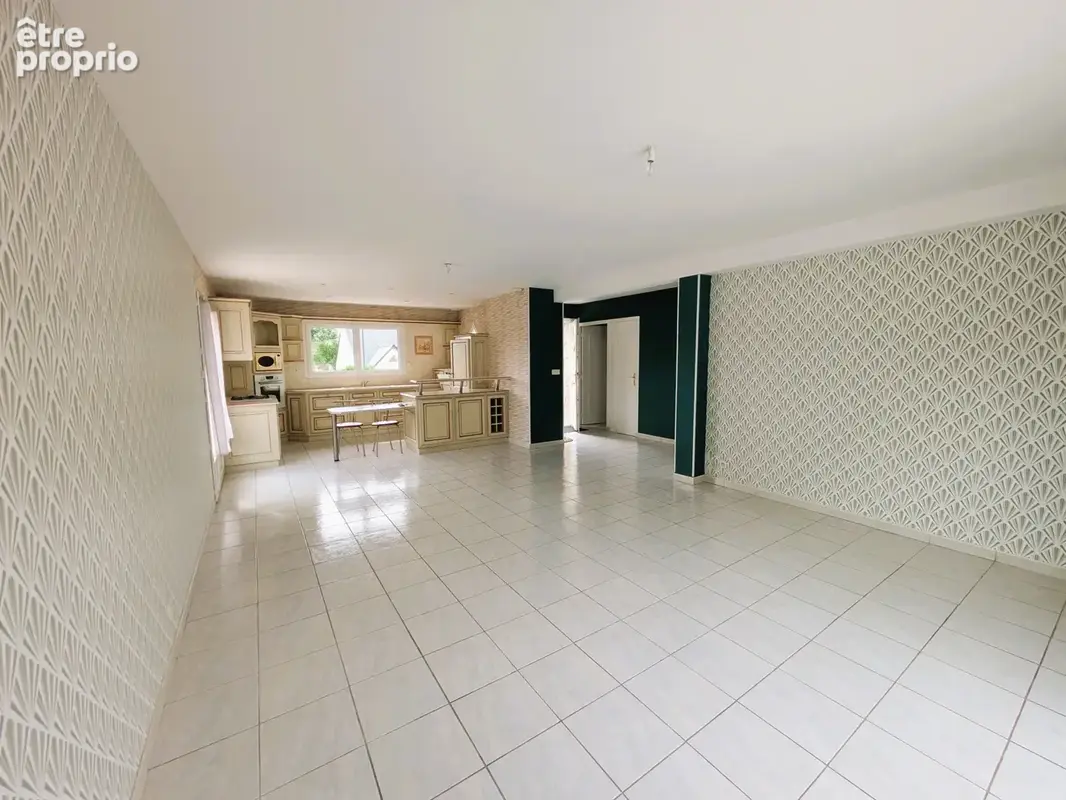 À Fougères (35), maison plain pied de 81m2 - 2 chambres - photo 2