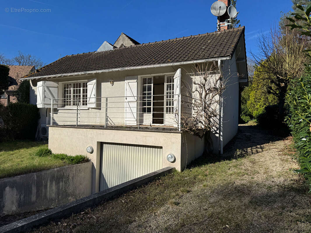 Maison à MONTFORT-L'AMAURY