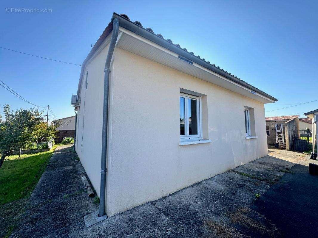 Maison à COULOUNIEIX-CHAMIERS