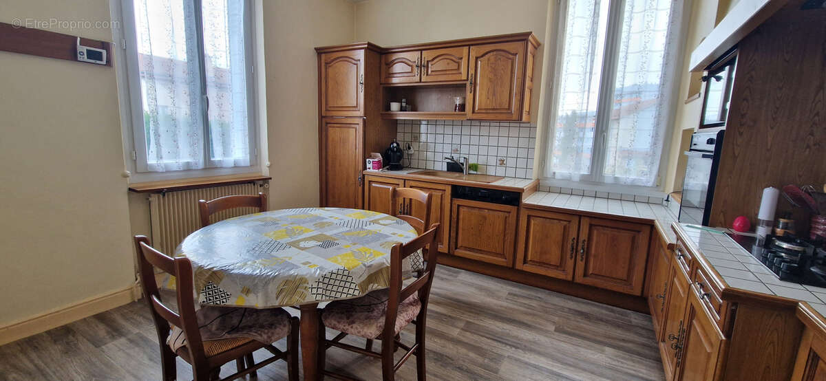 Maison à CLERMONT-FERRAND