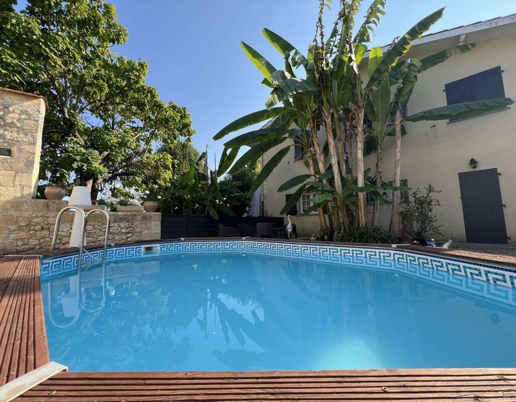 Maison à PAREMPUYRE