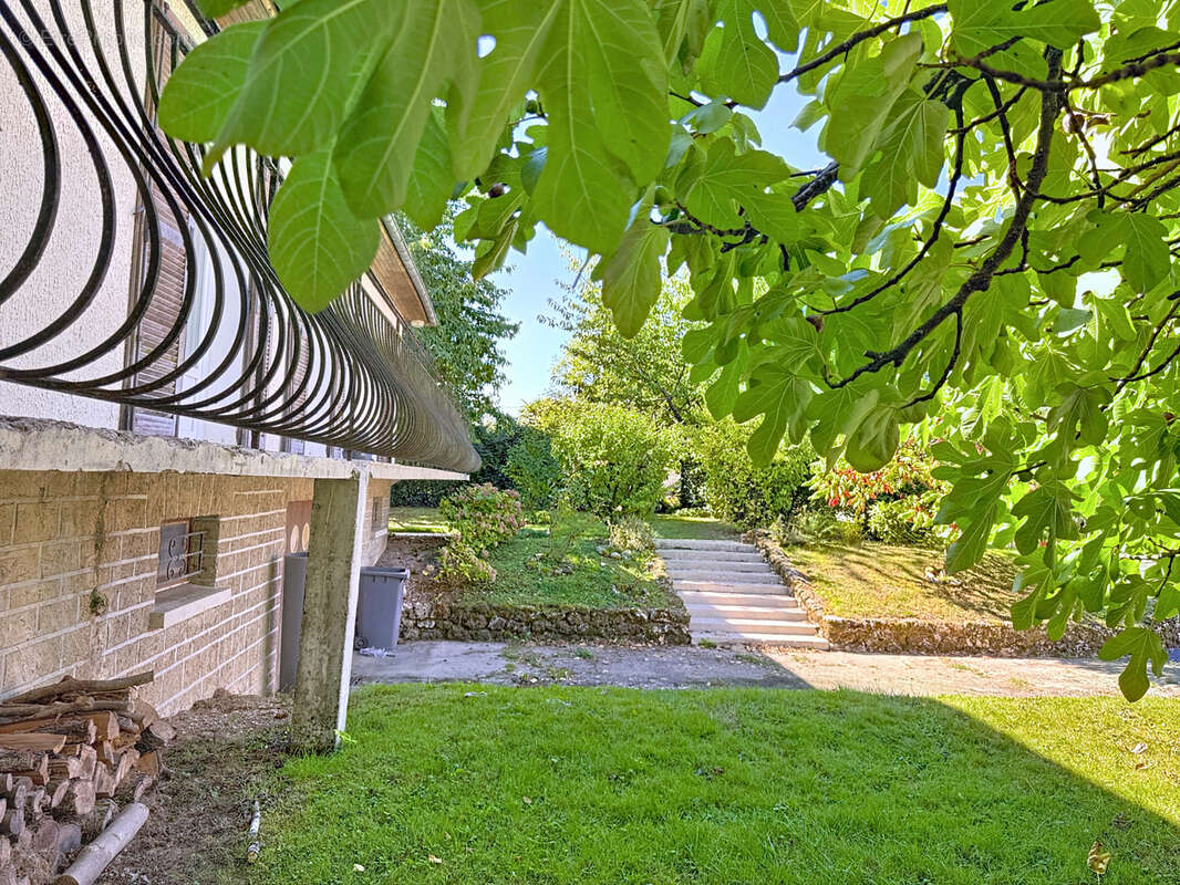 Maison à MONTMIRAIL