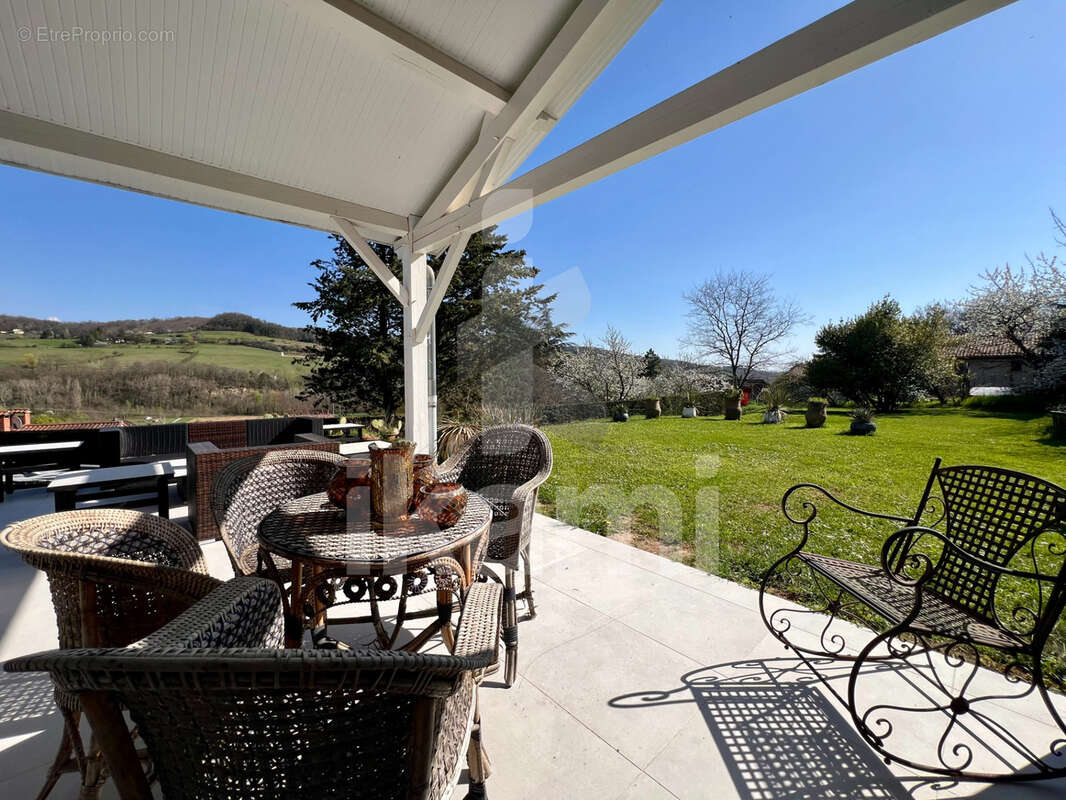 Villa T6 - Parcelle 2 254 m2-  Belle Vue Dégagée - photo 3