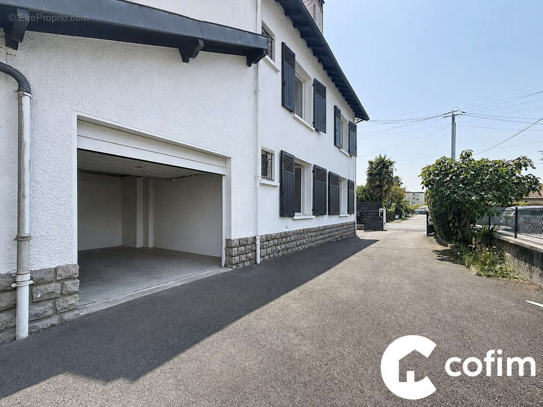 Appartement 153 m² à Pau  - photo 3
