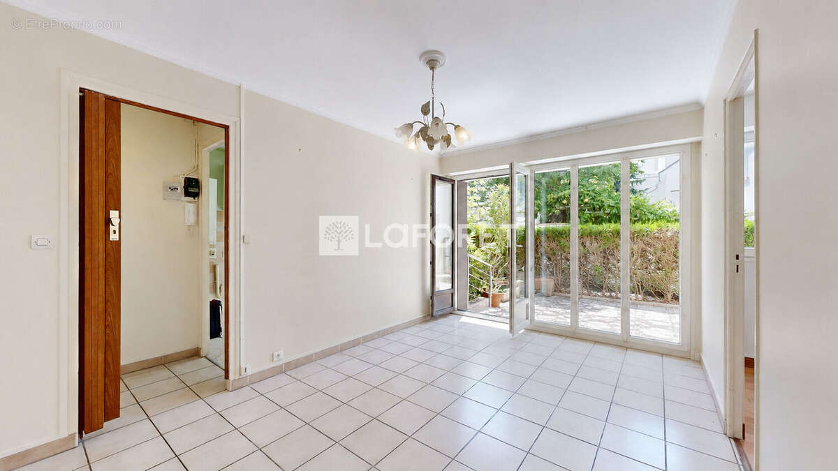 Appartement à NANTERRE