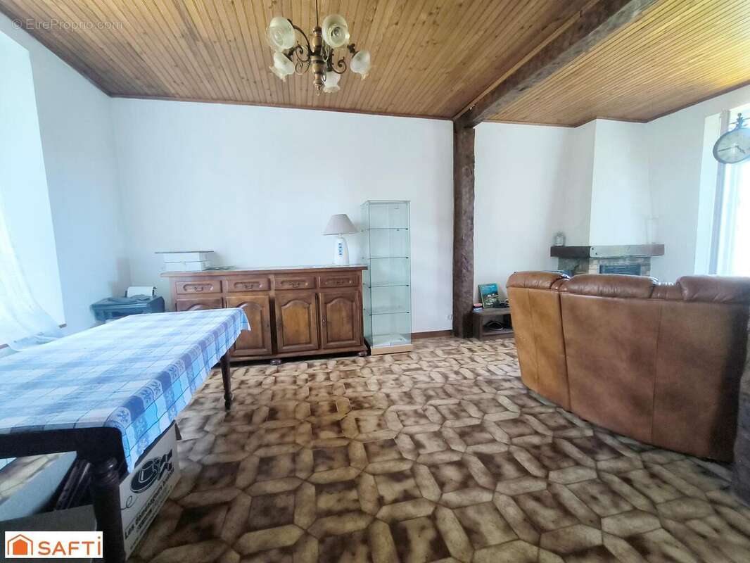 Photo 5 - Maison à GUERLESQUIN