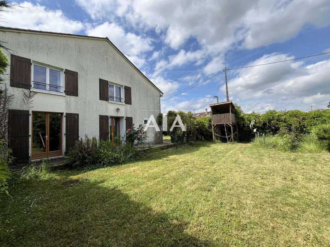 Maison à MAINE-DE-BOIXE