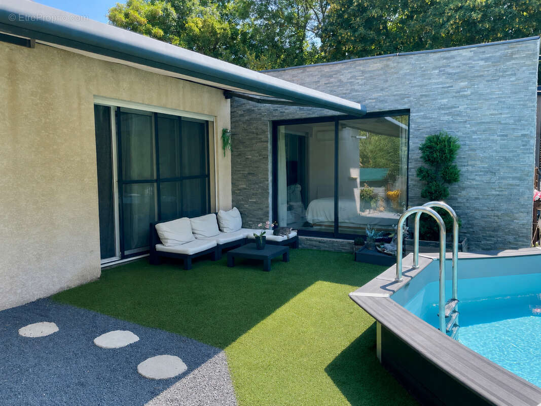 Villa t6 de plain-pied avec piscine à 45 minutes de montpellier et de béziers - photo 2