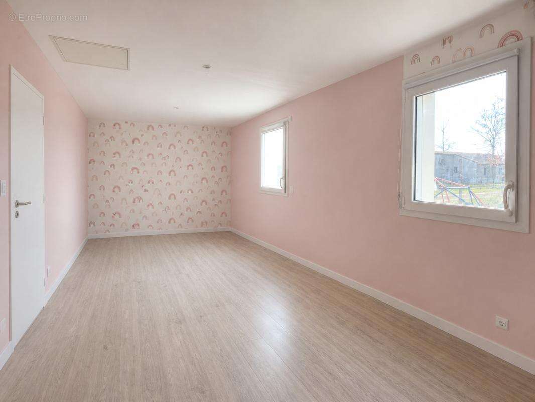 Superbe maison de plain-pied   4 chambres   Prestations mode - photo 10