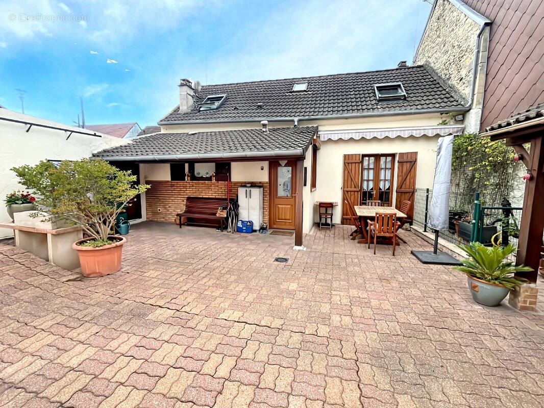 Maison à LIANCOURT