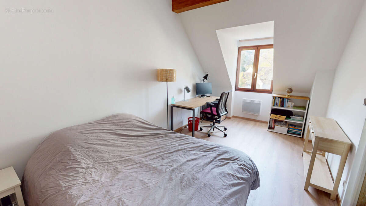 Maison à BURES-SUR-YVETTE